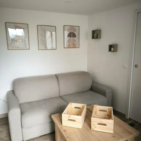 Petite Dépendance Privée * Precy-sur-Marne