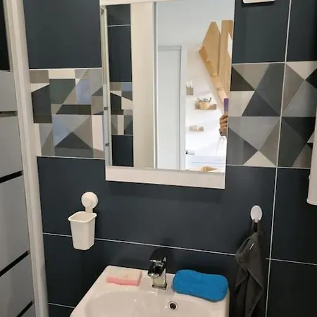 Petite Dépendance Privée * Precy-sur-Marne